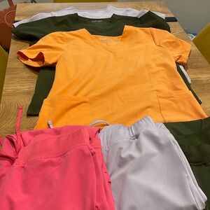 LILAC SOLD Bundle of Mandala scrubs (2 tops/2 bottoms)